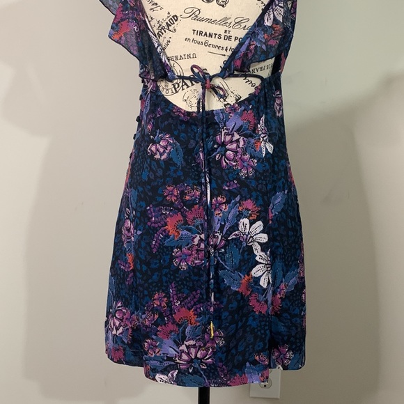 Josie Deep V Mini Dress Size: M NWOT - Picture 10 of 16